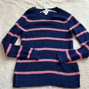 Old Navy Crewneck sweater